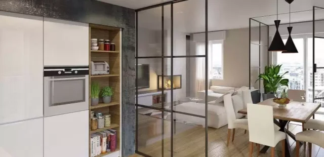 Стъклени прегради в интериора: функционалност и стил във всеки детайл